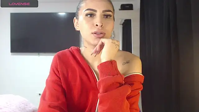 Snapshot of Linda__fiore chatting on 16, 11, 2025 Linda fiore online show from 16, 11, 2025