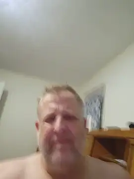 Snapshot of Mikey40wv chatting on 2, 7, 2026 Mikey40wv online show from 2, 7, 2026