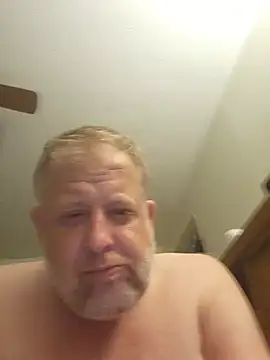 Snapshot of Mikey40wv chatting on 7, 7, 2026 Mikey40wv online show from 7, 7, 2026