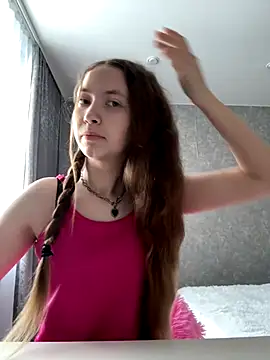 Snapshot of Holy_Poly chatting on 16, 12, 2025 Holy Poly online show from 16, 12, 2025