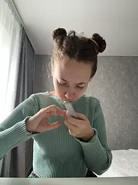 Snapshot of Holy_Poly chatting on 2, 12, 2025 Holy Poly online show from 2, 12, 2025