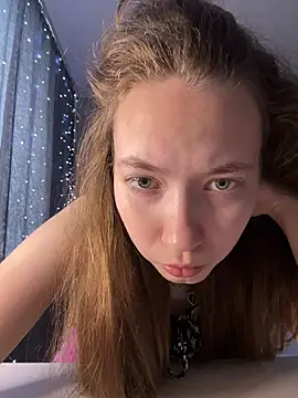 Snapshot of Holy_Poly chatting on 6, 1, 2026 Holy Poly online show from 6, 1, 2026