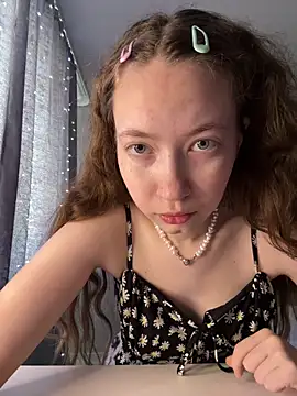 Holy Poly online show from 27, 3, 2026