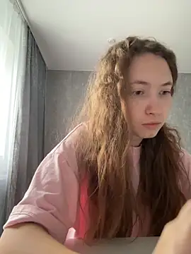 Snapshot of Holy_Poly chatting on 24, 11, 2025 Holy Poly online show from 24, 11, 2025