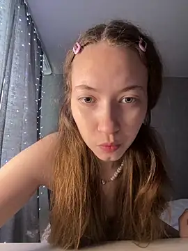 Snapshot of Holy_Poly chatting on 17, 2, 2026 Holy Poly online show from 17, 2, 2026