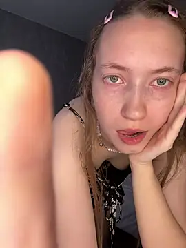 Snapshot of Holy_Poly chatting on 2, 3, 2026 Holy Poly online show from 2, 3, 2026