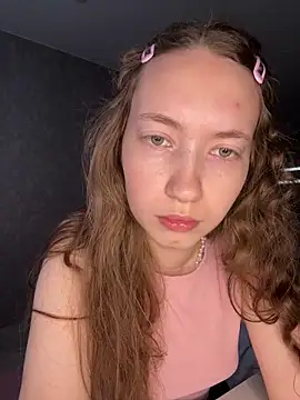 Snapshot of Holy_Poly chatting on 5, 2, 2026 Holy Poly online show from 5, 2, 2026