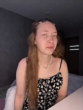 Snapshot of Holy_Poly chatting on 6, 2, 2026 Holy Poly online show from 6, 2, 2026