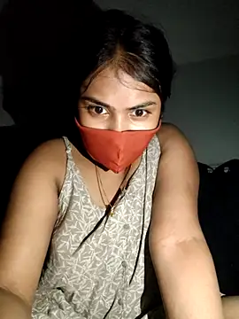 Snapshot of Red_Love_1 chatting on 17, 11, 2025 Red Love 1 online show from 17, 11, 2025