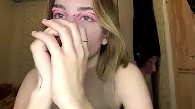 MelaineAytes online show from 18, 11, 2025