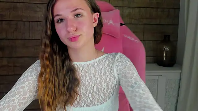 Snapshot of KristinaBellini chatting on 29, 11, 2025 KristinaBellini online show from 29, 11, 2025