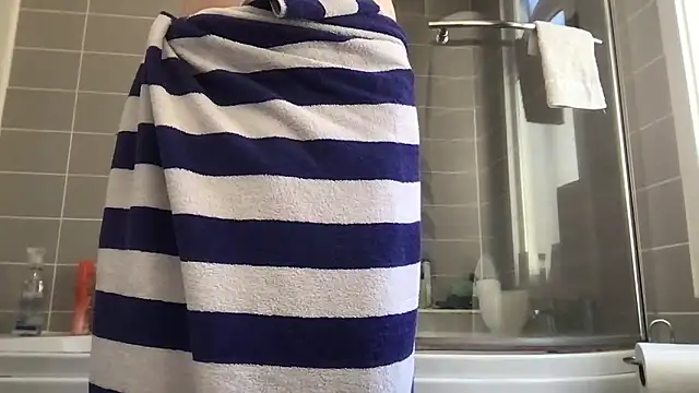 boyinsocks online show from 7, 1, 2026