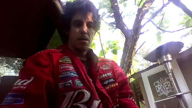 Snapshot of dickencidr chatting on 23, 4, 2026 dickencidr online show from 23, 4, 2026