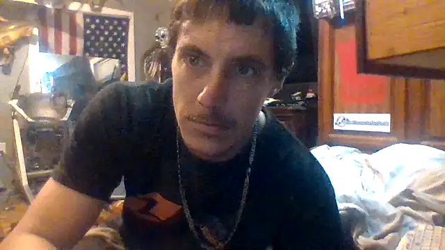 Snapshot of dickencidr chatting on 13, 5, 2026 dickencidr online show from 13, 5, 2026