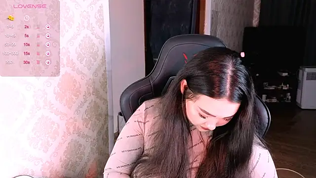 Emma Uilson online show from 18, 4, 2026