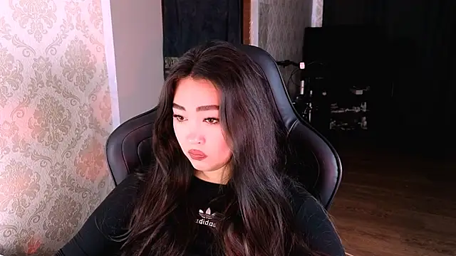 Emma Uilson online show from 16, 2, 2026