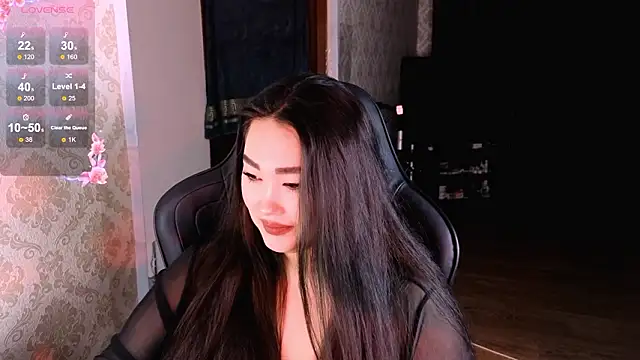 Emma Uilson online show from 5, 3, 2026