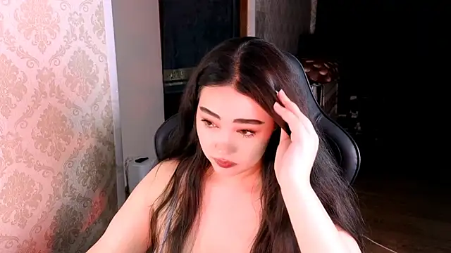 Emma Uilson online show from 28, 7, 2026
