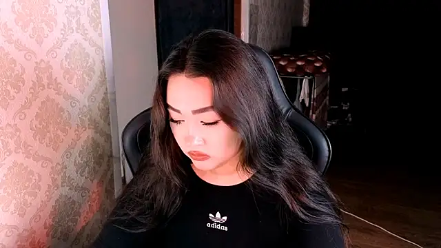 Emma Uilson online show from 29, 7, 2026