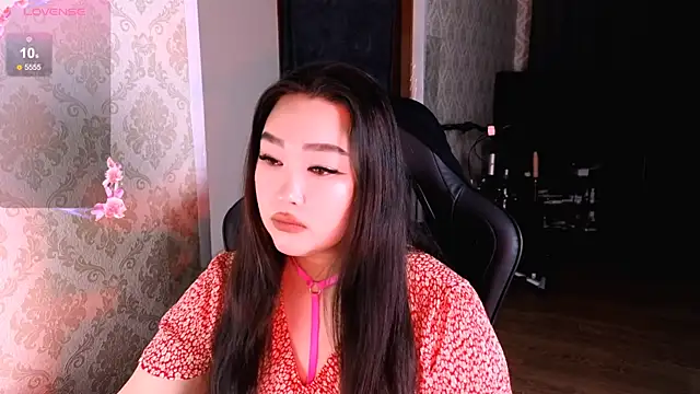 Emma Uilson online show from 17, 12, 2025