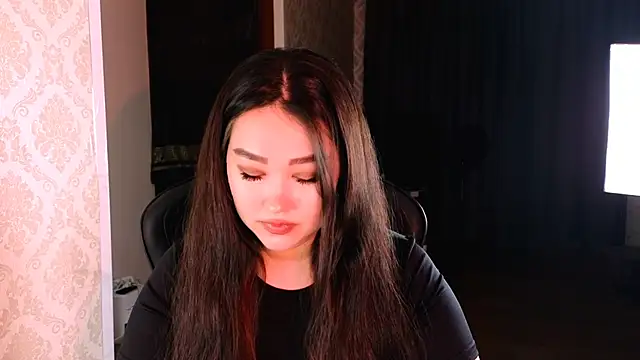 Emma Uilson online show from 29, 11, 2025