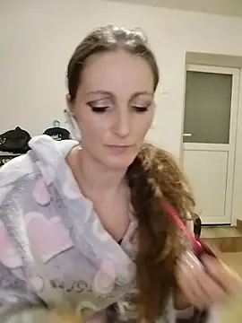 CrazyMaya39 online show from 16, 4, 2026