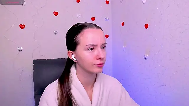 Snapshot of BellaVelure6767 chatting on 25, 6, 2026 BellaVelure6767 online show from 25, 6, 2026
