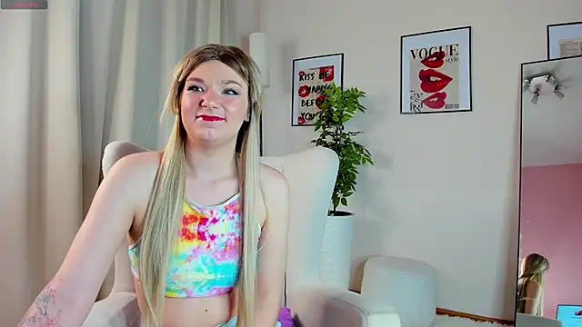 KiraRogers online show from 30, 11, 2025