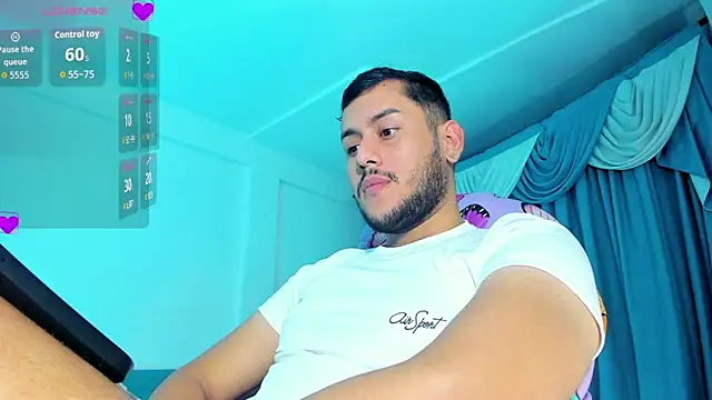 Latino Hot Boy online show from 17, 12, 2025