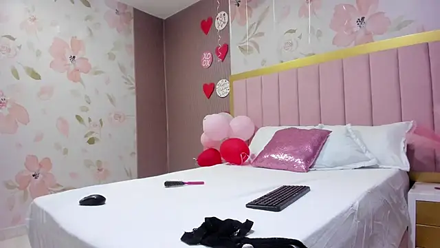 arietta skinny online show from 1, 3, 2026