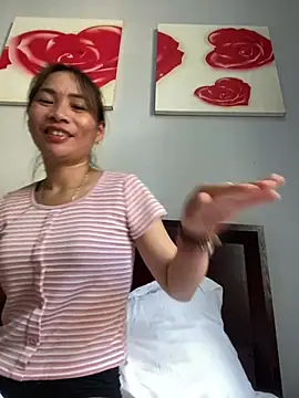 Snapshot of pitty_mymi chatting on 27, 3, 2026 pitty mymi online show from 27, 3, 2026