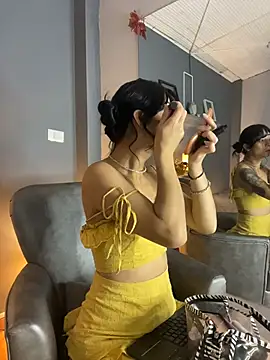 AmbarOishi   online show from 15, 12, 2025