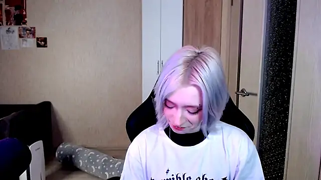 SophiaLur online show from 30, 11, 2025