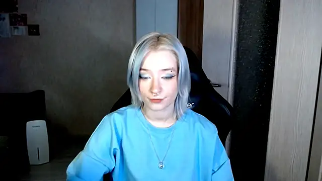 SophiaLur online show from 25, 11, 2025