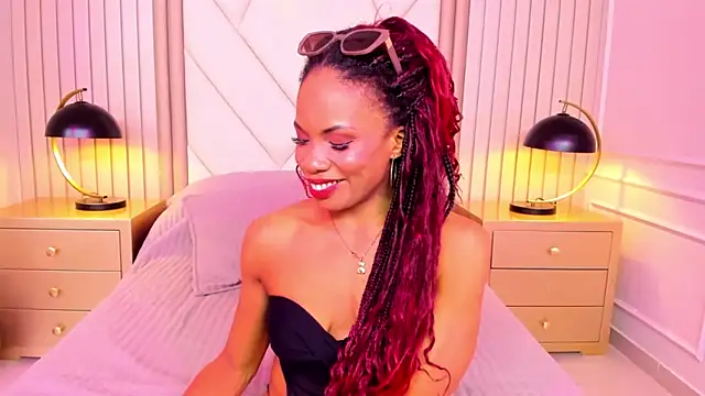 LailaDavidson online show from 15, 4, 2026