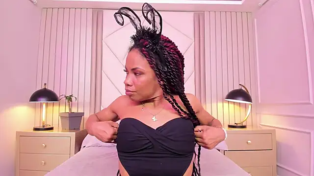 LailaDavidson online show from 17, 1, 2026