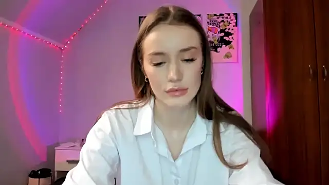 tinyglow online show from 6, 3, 2026