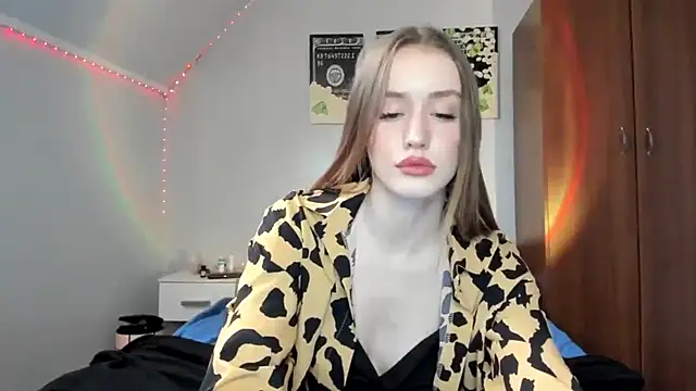 tinyglow online show from 14, 1, 2026