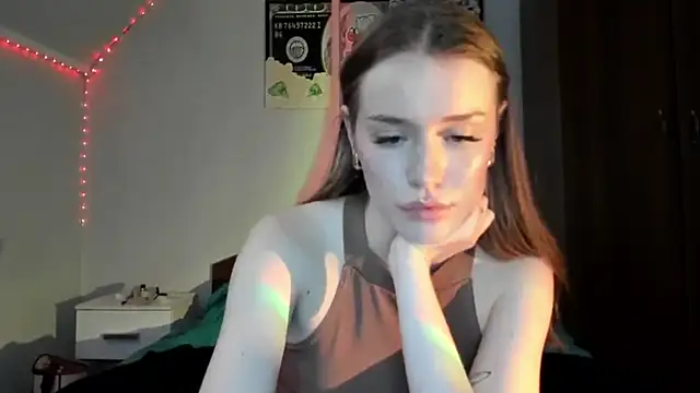 tinyglow online show from 27, 3, 2026