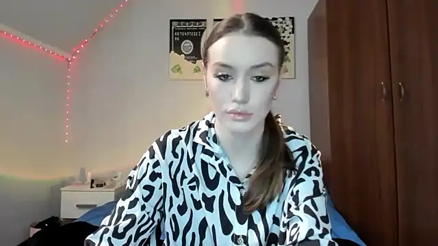 tinyglow online show from 16, 12, 2025