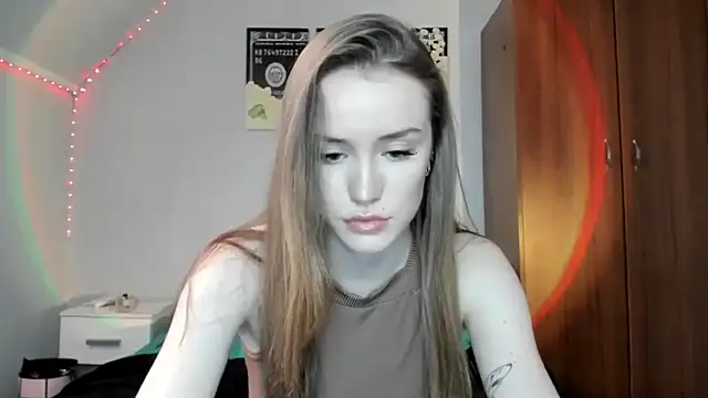 tinyglow online show from 3, 12, 2025