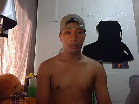 Snapshot of newgys chatting on 29, 4, 2026 newgys online show from 29, 4, 2026