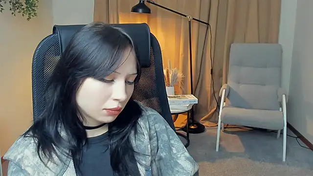 EthelynSeiler online show from 18, 11, 2025