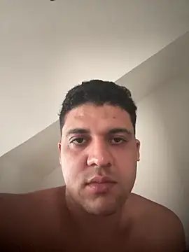 Snapshot of picademel028 chatting on 14, 11, 2025 picademel028 online show from 14, 11, 2025