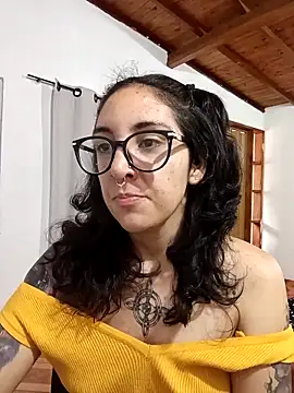 Snapshot of Melinerd chatting on 27, 11, 2025 Melinerd online show from 27, 11, 2025