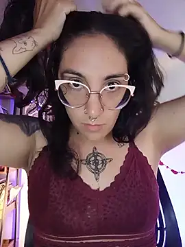 Snapshot of Melinerd chatting on 13, 5, 2026 Melinerd online show from 13, 5, 2026