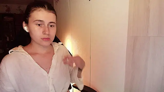 KristinaScott online show from 28, 2, 2026