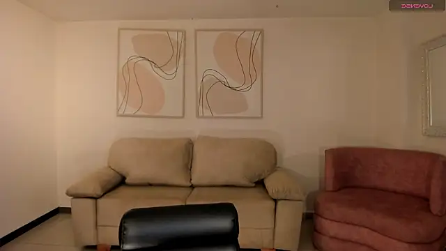 HaileyRoss  online show from 22, 3, 2026