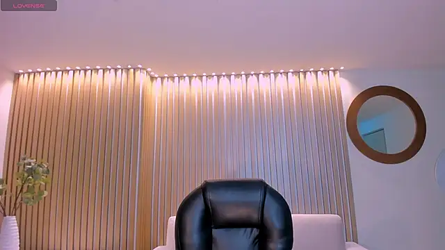 SophieLanne online show from 29, 3, 2026