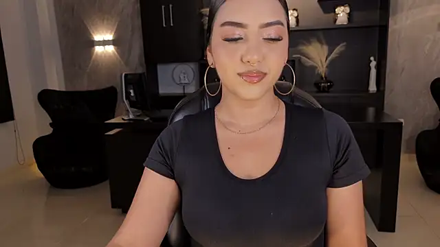 SophieLanne online show from 13, 7, 2026